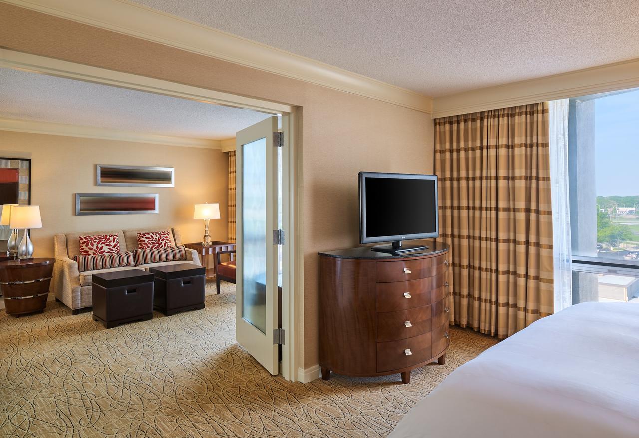 Отель Marriott Chicago O'Hare Розмонт Экстерьер фото